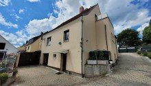 Hausansicht Blick ins Gr�ne �ber Dresden