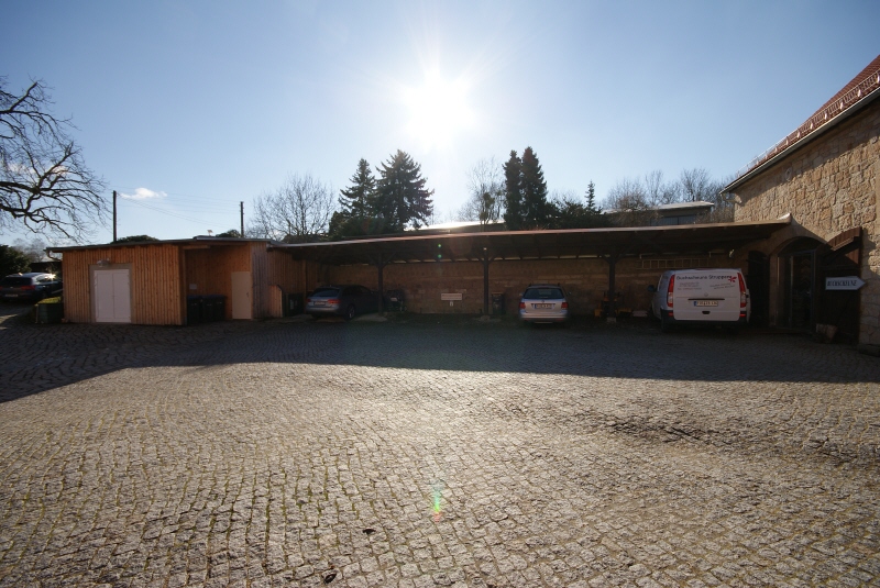 �berdachte Stellpl�tze Haus Struppen