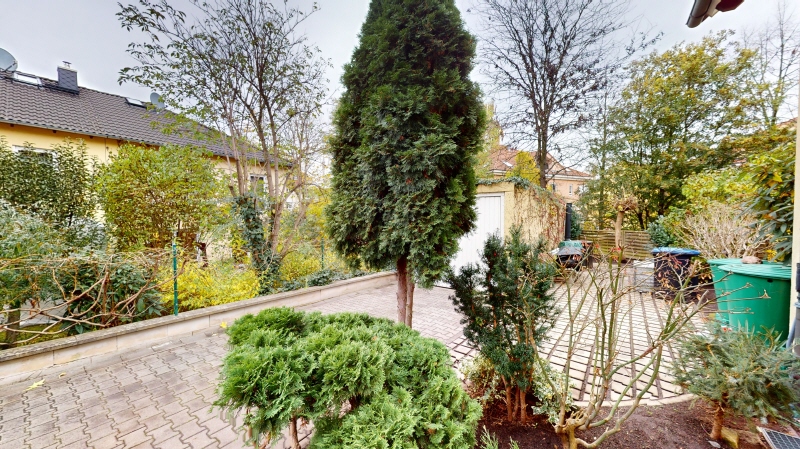 Blick aus Haust�r Doppelhaush�lfte Dresden