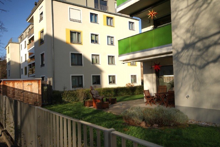 Hausansicht Dresden Wohnung Neu - Bezugsfrei - 3-Raumwohnung mit Balkon und PKW-Stellplatz