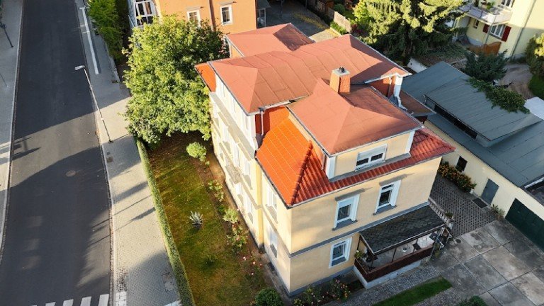 Hausansicht Dresden Mehrfamilienhaus Frei werdende gro�z�gige Stadtvilla mit Ausbaureserve und Nebengelass