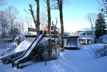 Spielplatz Modernes Wohnen in den Weinbergen vor den Toren der Gro�stadt