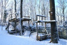Spielplatz Modernes Wohnen in den Weinbergen vor den Toren der Gro�stadt