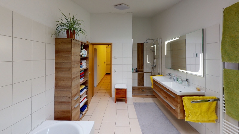 Badezimmer EG Haus Struppen