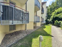 Zugang zum Hauseingang Kleine Wohnung mit stabilen Ertr�gen