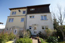 Vorderansicht A-Lage mit Traumblick �ber ganz Dresden