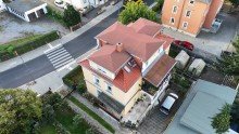 Hausansicht Frei werdende gro�z�gige Stadtvilla mit Ausbaureserve und Nebengelass