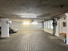 Tiefgarage Kleine Wohnung in sch�ner Gegend von Dresden