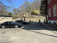 Stellpl�tze Mehrfamilienhaus in traumhafter H�henlage Dresdens