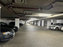 Tiefgarage Kleine Wohnung in sch�ner Gegend von Dresden
