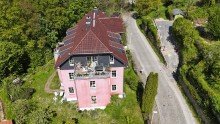Hausansicht Mehrfamilienhaus in traumhafter H�henlage Dresdens
