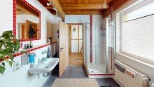 Badezimmer Obergeschoss Gepflegte Doppelhaush�lfte im Dresdner Norden
