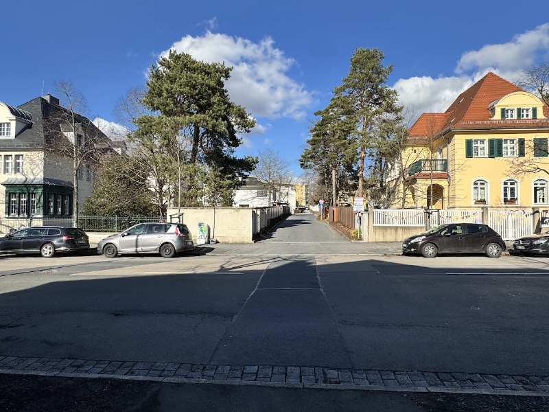 Zufahrt Grundst�ck Penthousewohnung Dresden