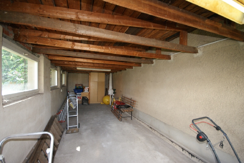 Blick in die Garage Einfamilienhaus Bannewitz