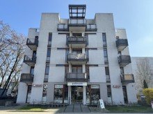 Stra�enseite Attraktive Gewerbeeinheit in Dresden-Blasewitz