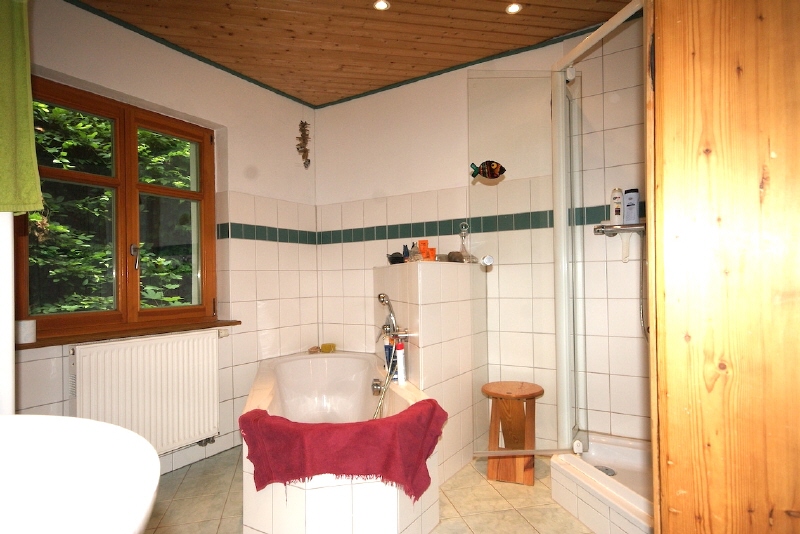 Badezimmer Obergeschoss Einfamilienhaus Kreischa