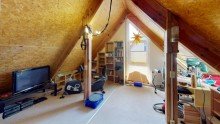 Zimmer im Dachgeschoss Gepflegte Doppelhaush�lfte im Dresdner Norden