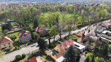 Blick auf den Park Urbanes Wohnflair trifft Naturidylle - Doppelhaush�lfte direkt am Leutewitzer Park