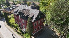 Hausansicht Mehrfamilienhaus in traumhafter H�henlage Dresdens
