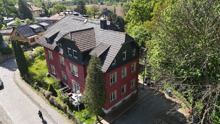 Hausansicht Dresden Mehrfamilienhaus Mehrfamilienhaus in traumhafter H�henlage Dresdens