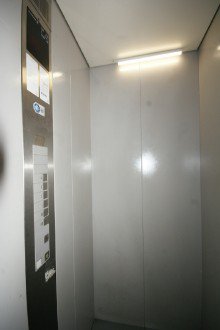 Aufzug Neustadt - vermietete Studentenbude in gefragter Gegend