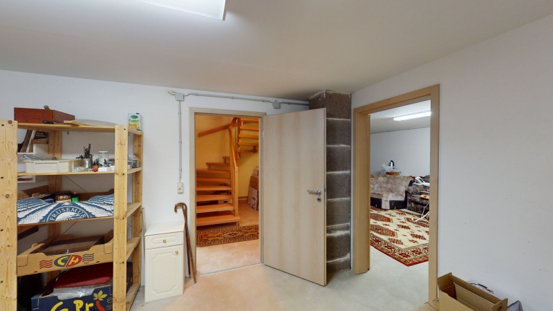 Keller Doppelhaush�lfte Dresden