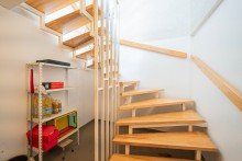 Treppe zum Keller Wohnen am Golfplatz - Ruhige Lage trifft auf Stadtn�he