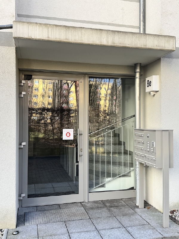 Hauseingang automatisch Penthousewohnung Dresden